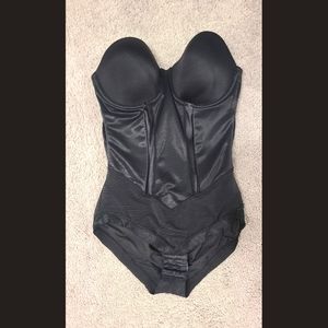 Maidenform black body shaper size 34D